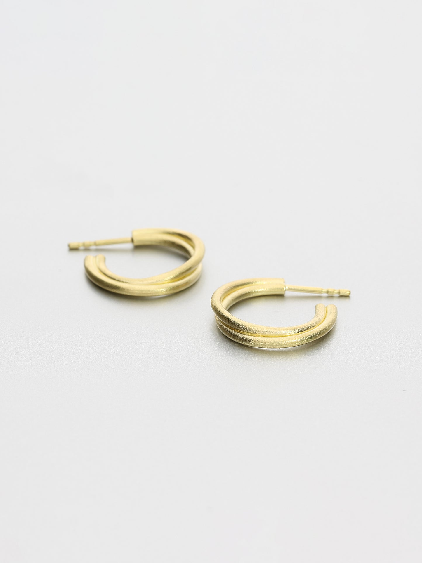 All time 18mm double hoop Earrings, Yellow Gold
