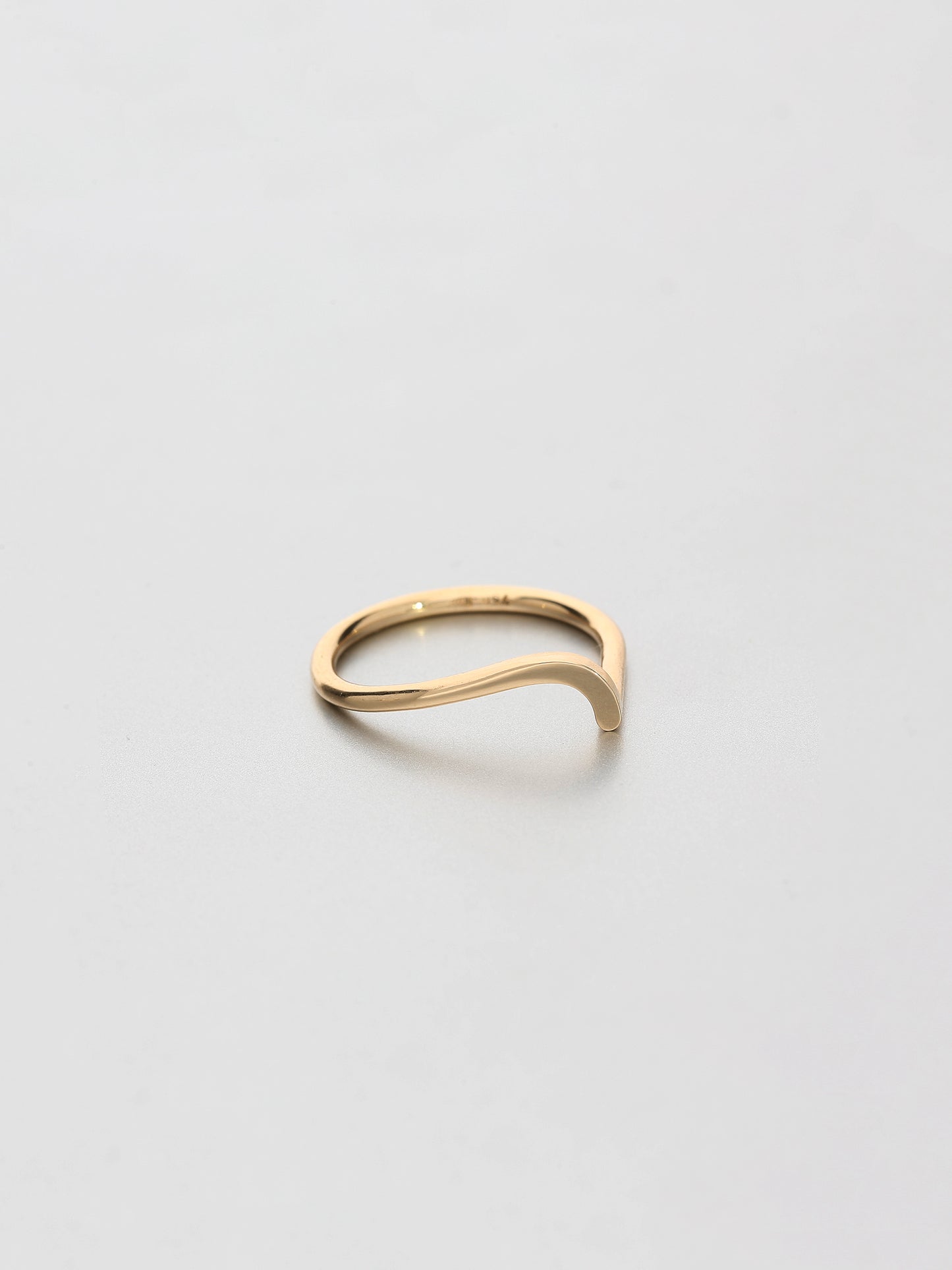 Ada IV, Rose gold