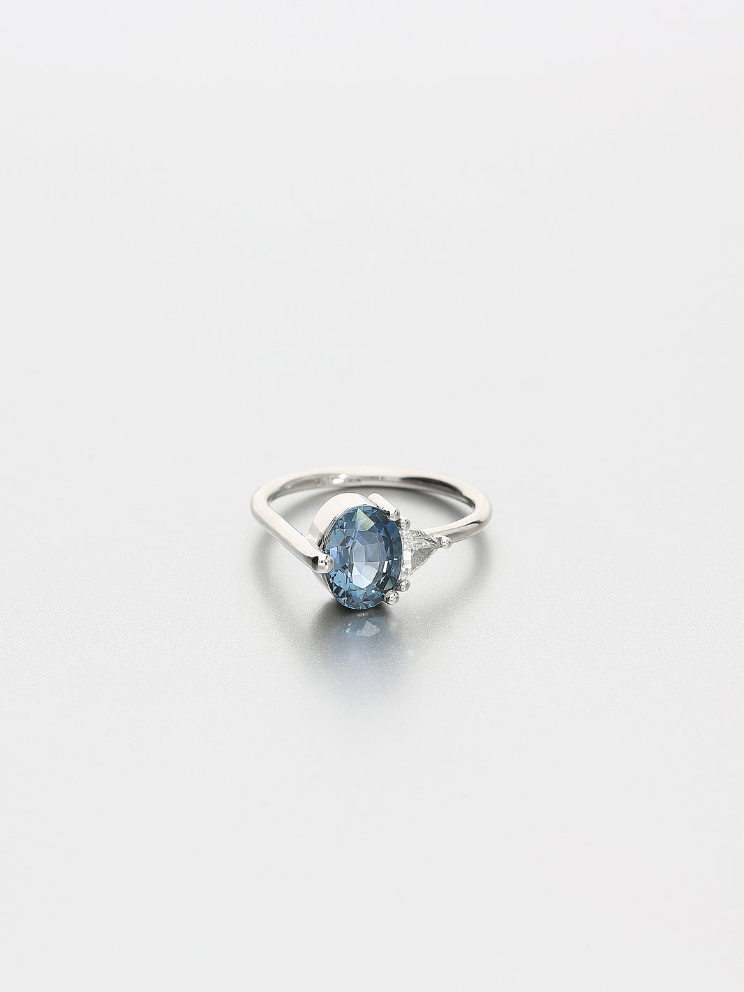 Ada XVII,  Platinum