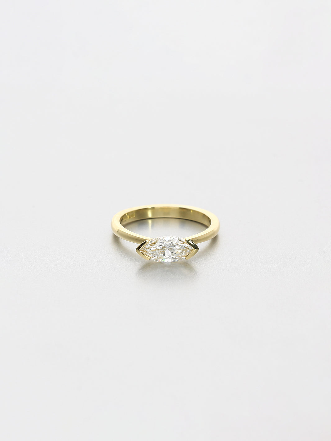 Ava Classic II Fancy cut Marquise