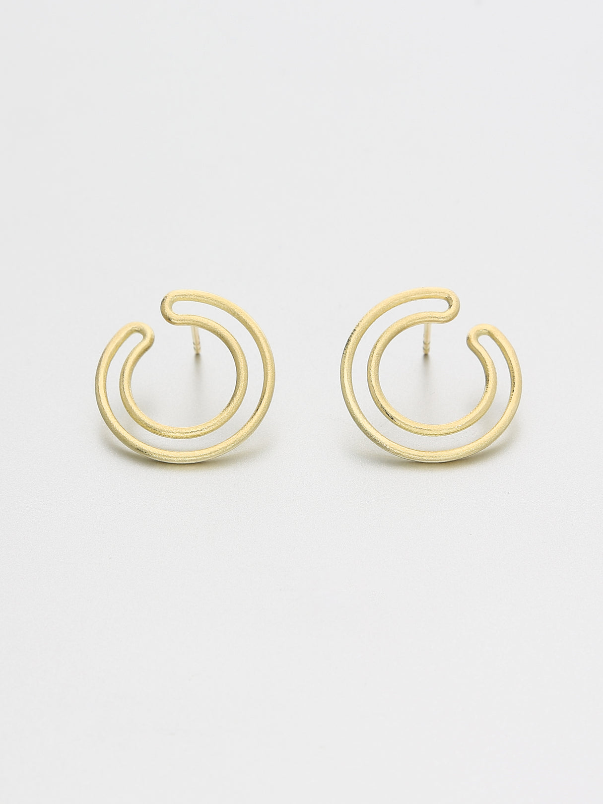 Cirque Earrings Small, Yellow gold