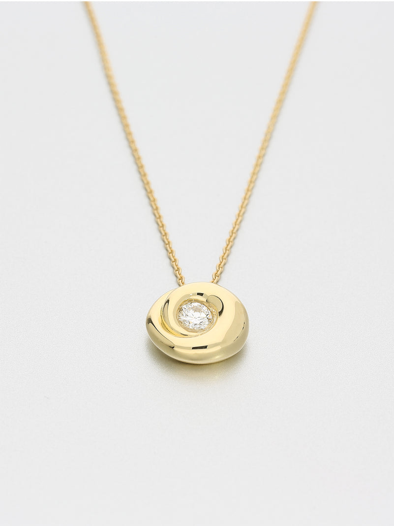Lua Univers necklace