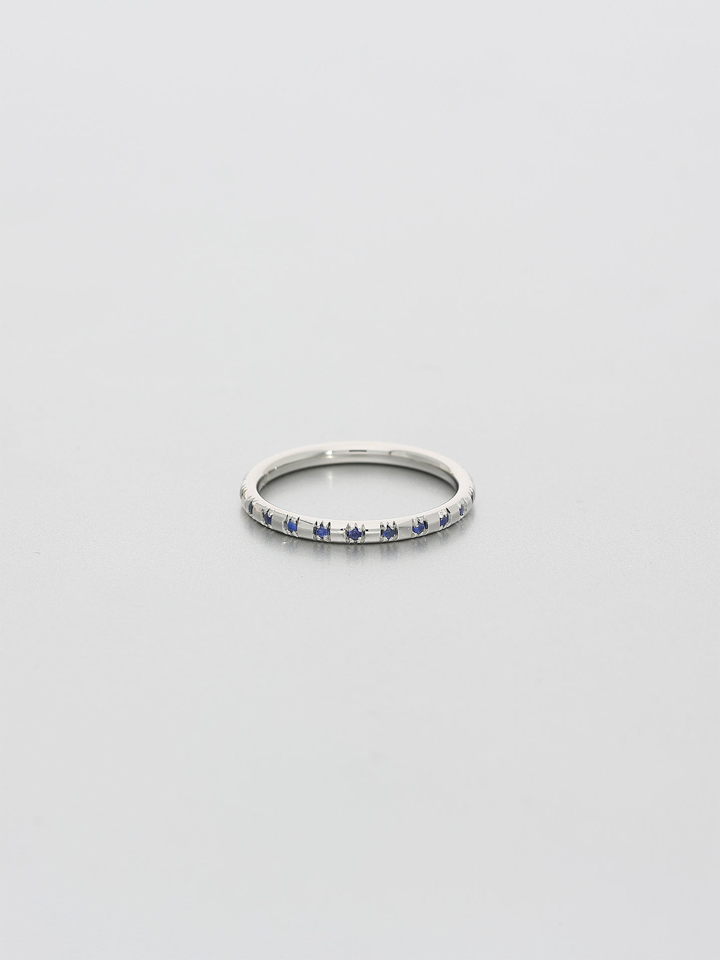 Fine Single Skip, Platinum Sapphires