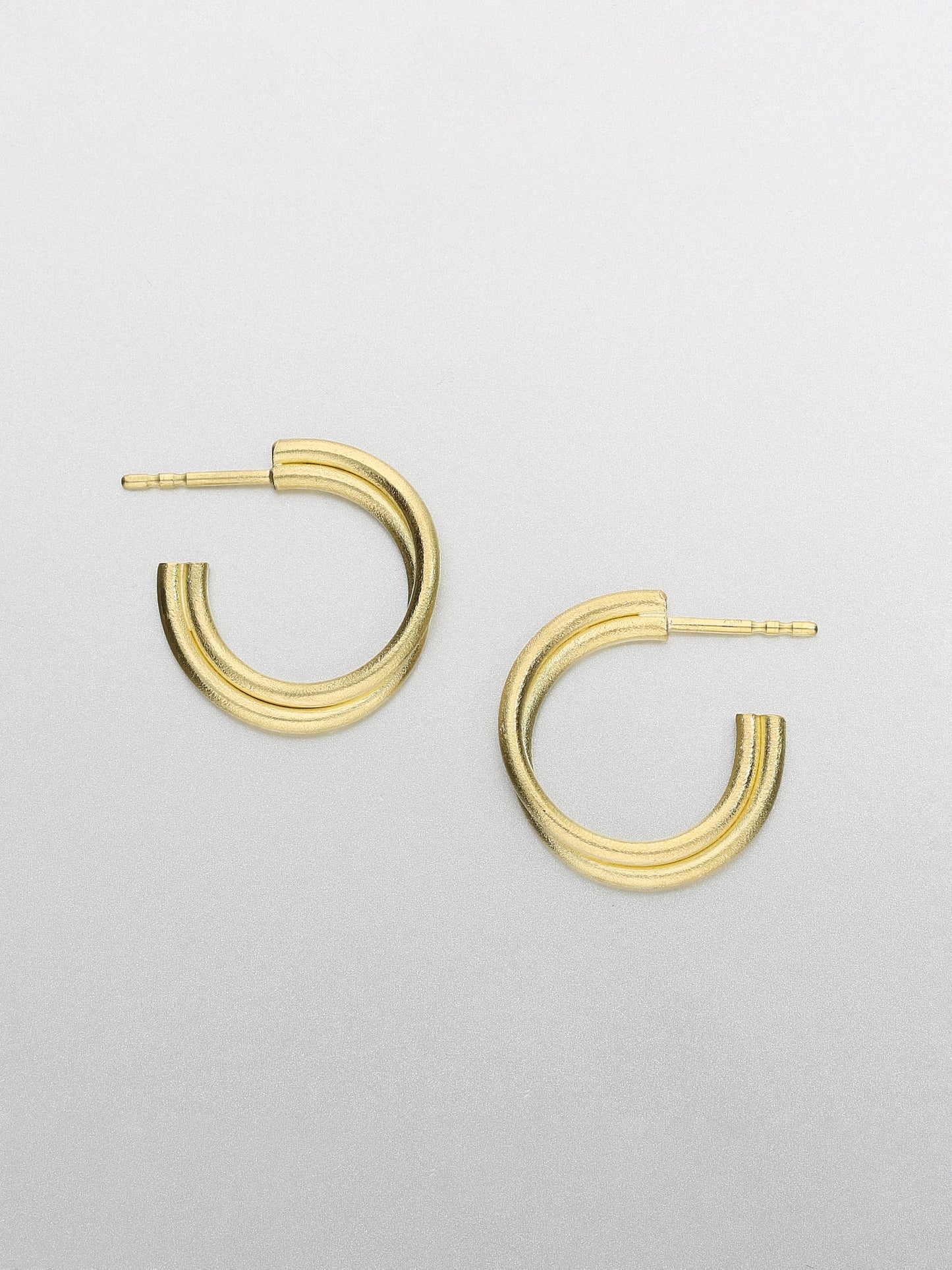 All time 18mm double hoop Earrings, Yellow Gold