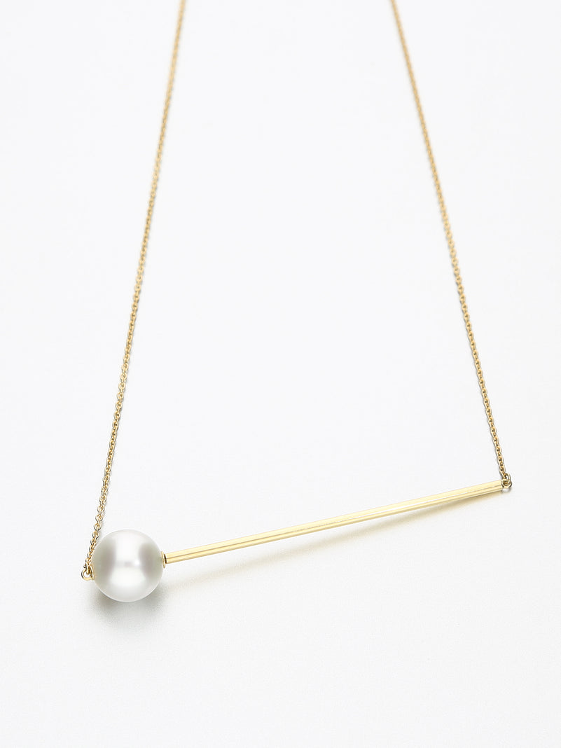 Abacus Pearl Necklace, Yellow gold with white Freshwater pearl 11mm