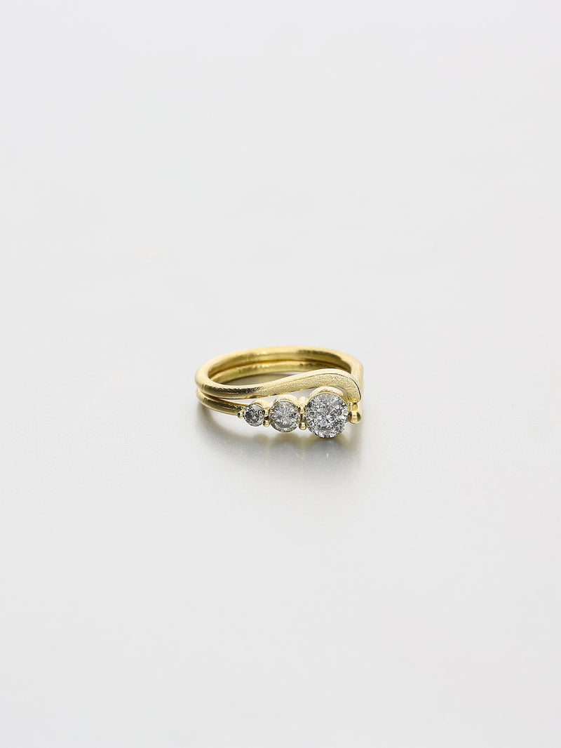 Ada I, Yellow gold