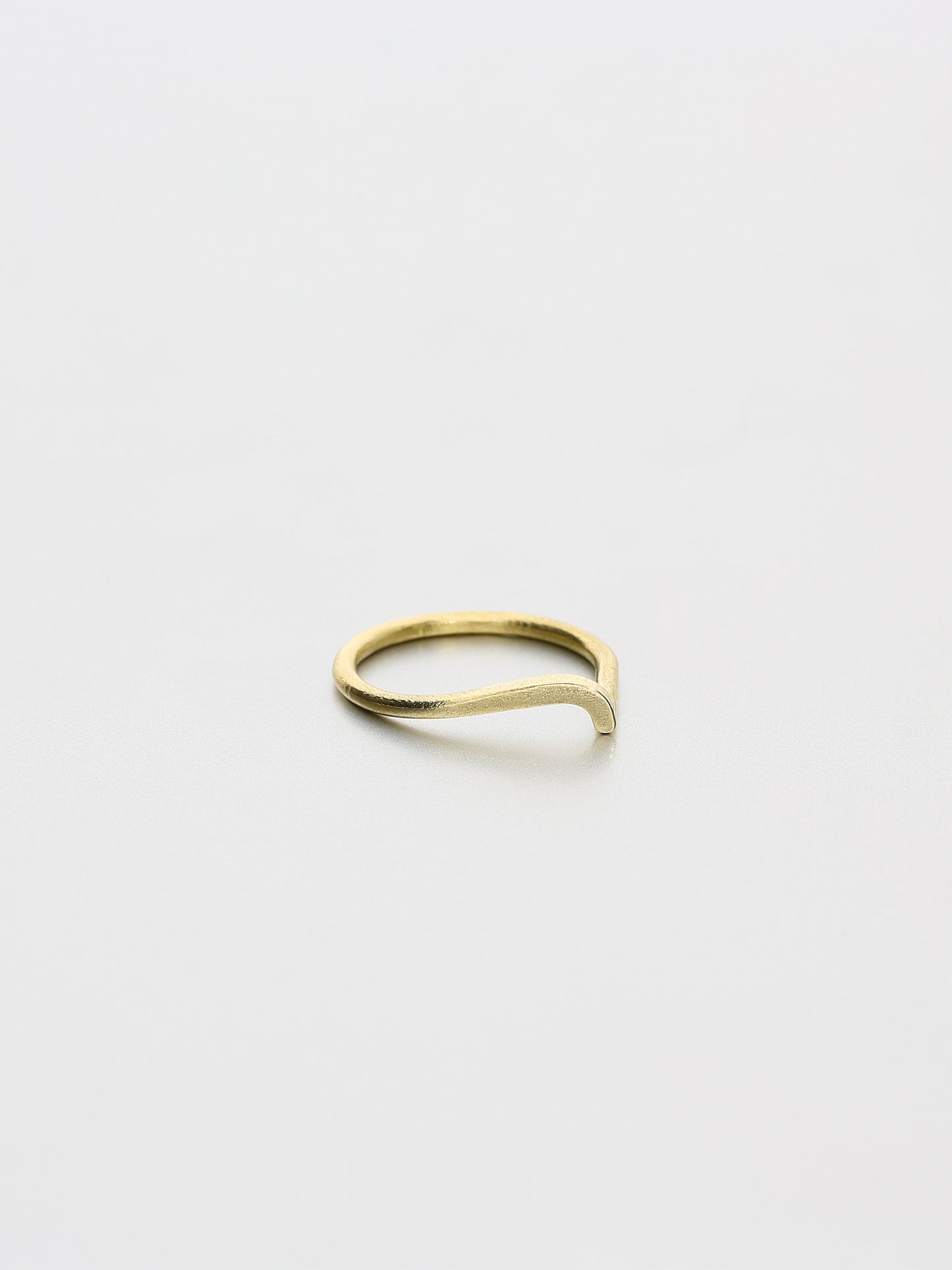 Ada I, Yellow gold
