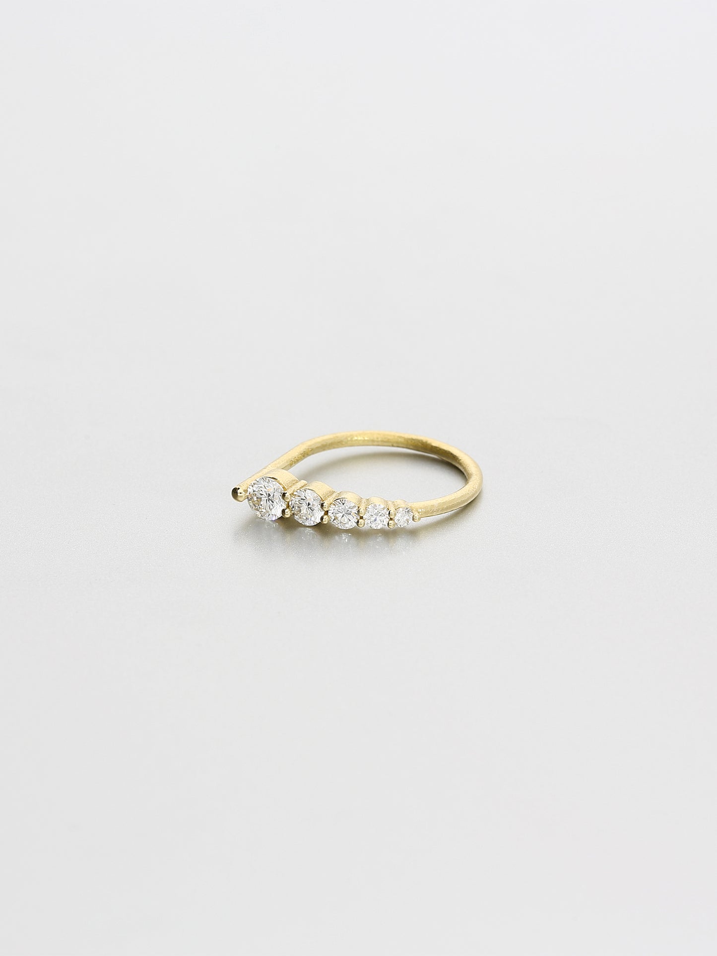 Ada II, Yellow gold