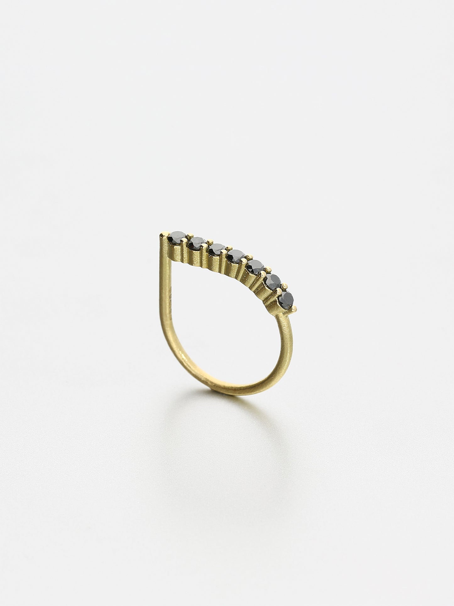 Ada III, Yellow gold