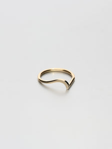 Ada V, Rose gold