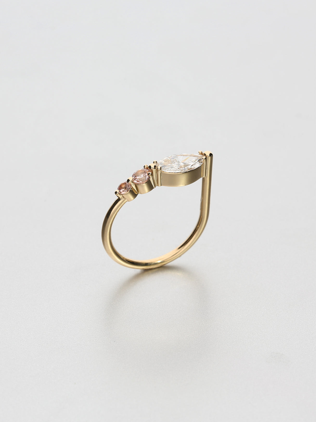 Ada VII, Rose gold