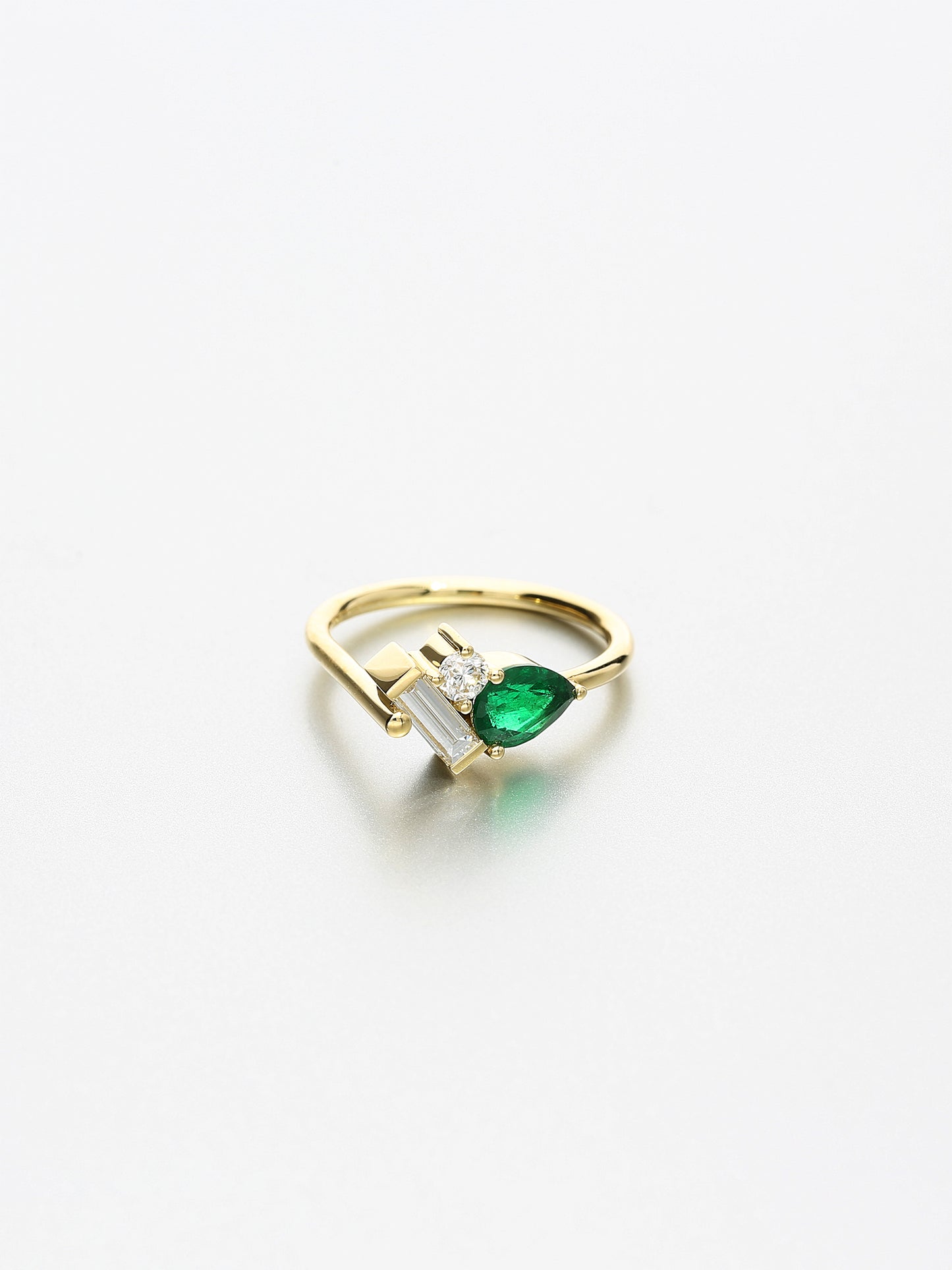 Ada XI, Emerald