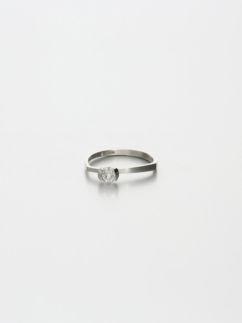 Ava Asymmetric I, Platinum