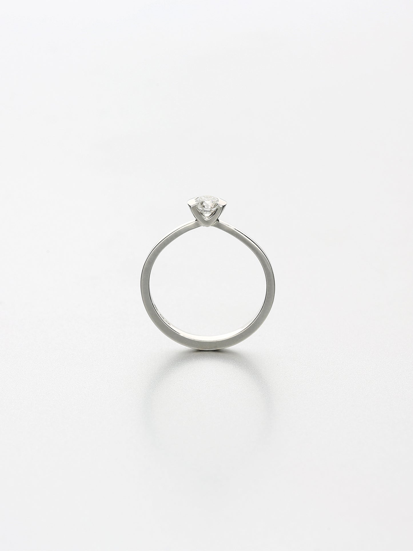 Ava Classic I, Platinum