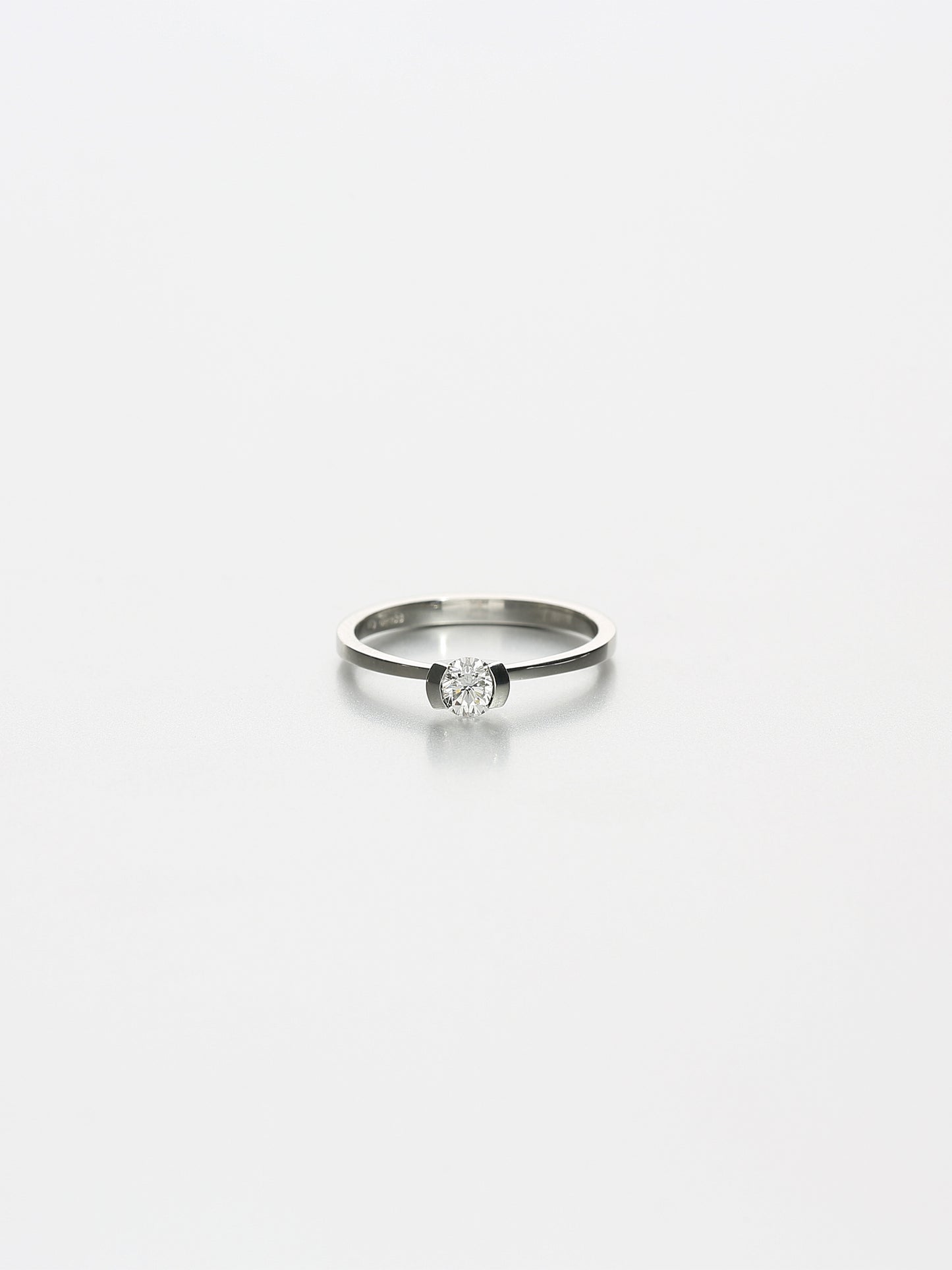 Ava Classic I, Platinum