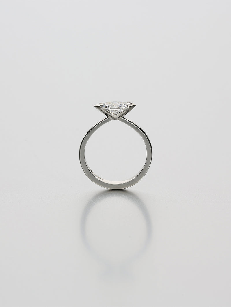 Ava Classic II Fancy cut Marquise