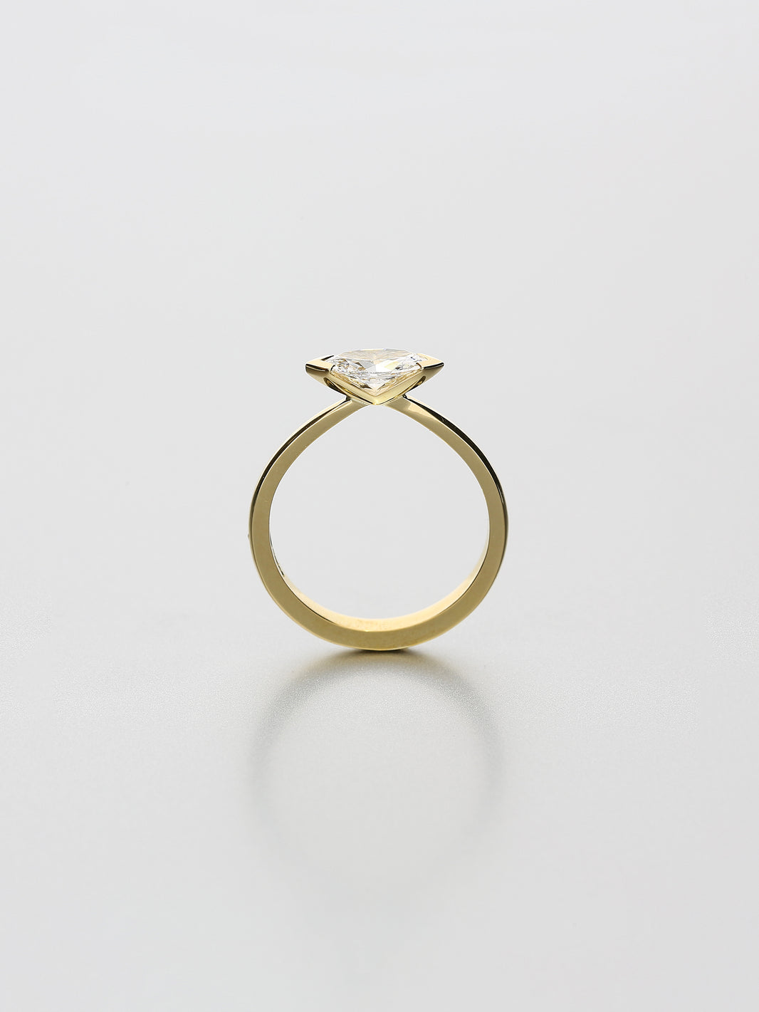 Ava Classic II Fancy cut Marquise