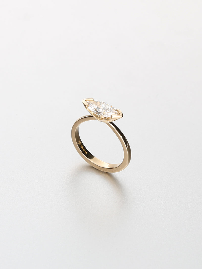 Ava Classic III Fancy cut Marquise