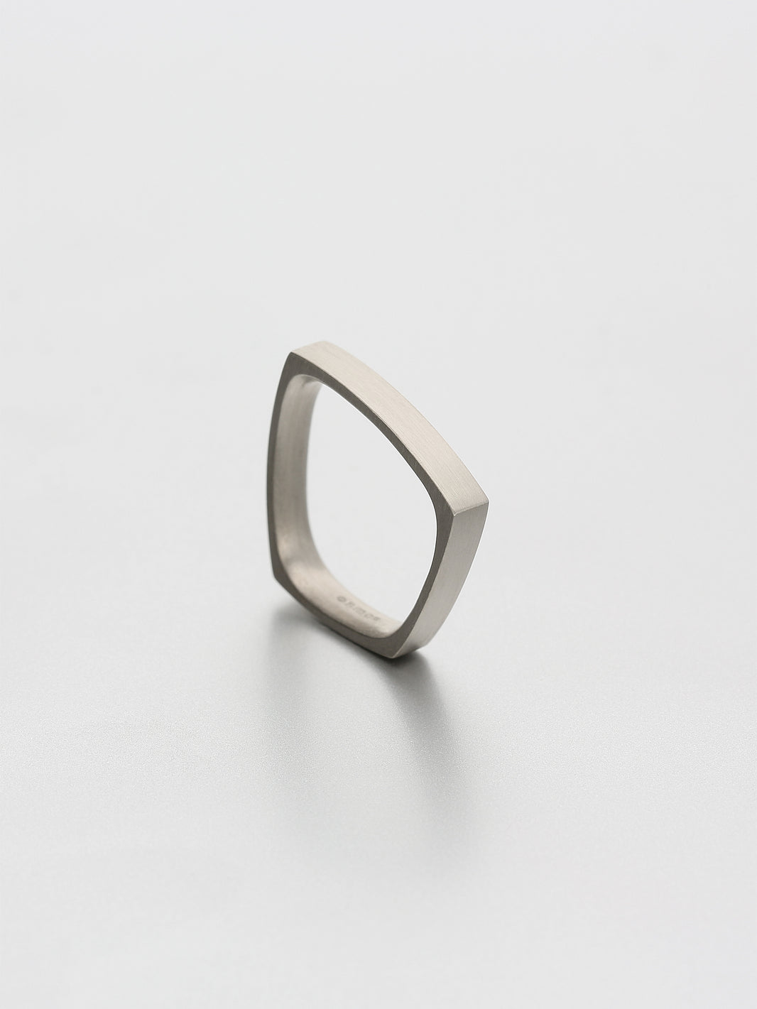Leo III, White gold