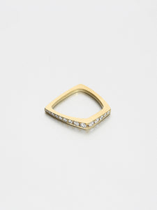 Leo II, Yellow gold