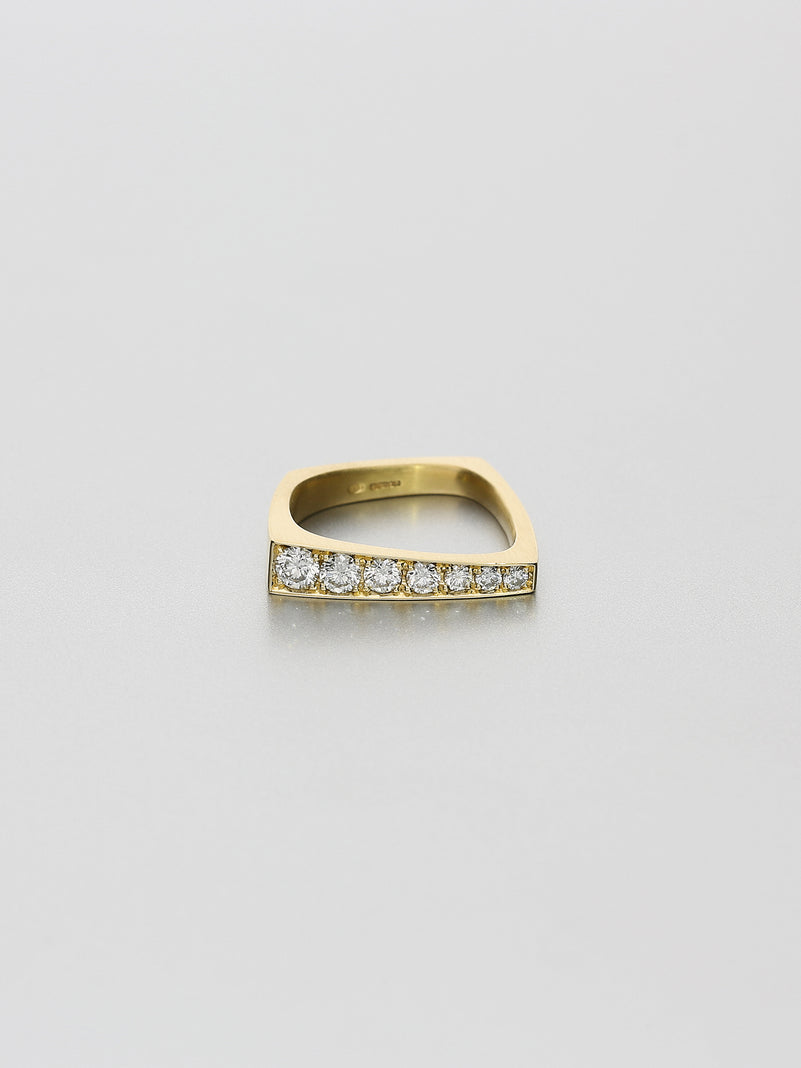 Leo VI pavé, Yellow gold