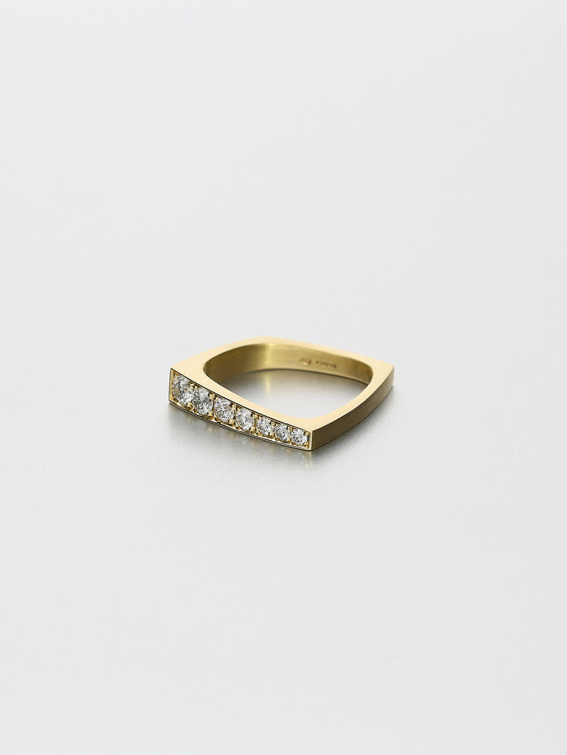 Leo VI pavé, Yellow gold