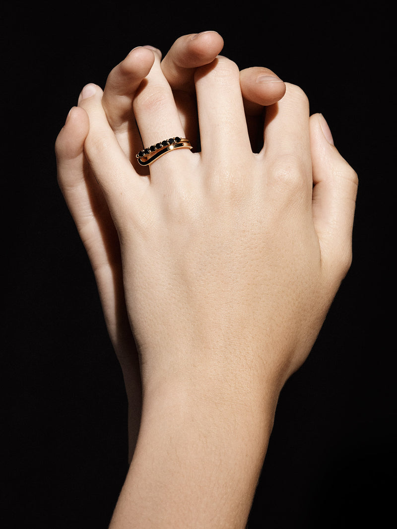 Ada III, Yellow gold