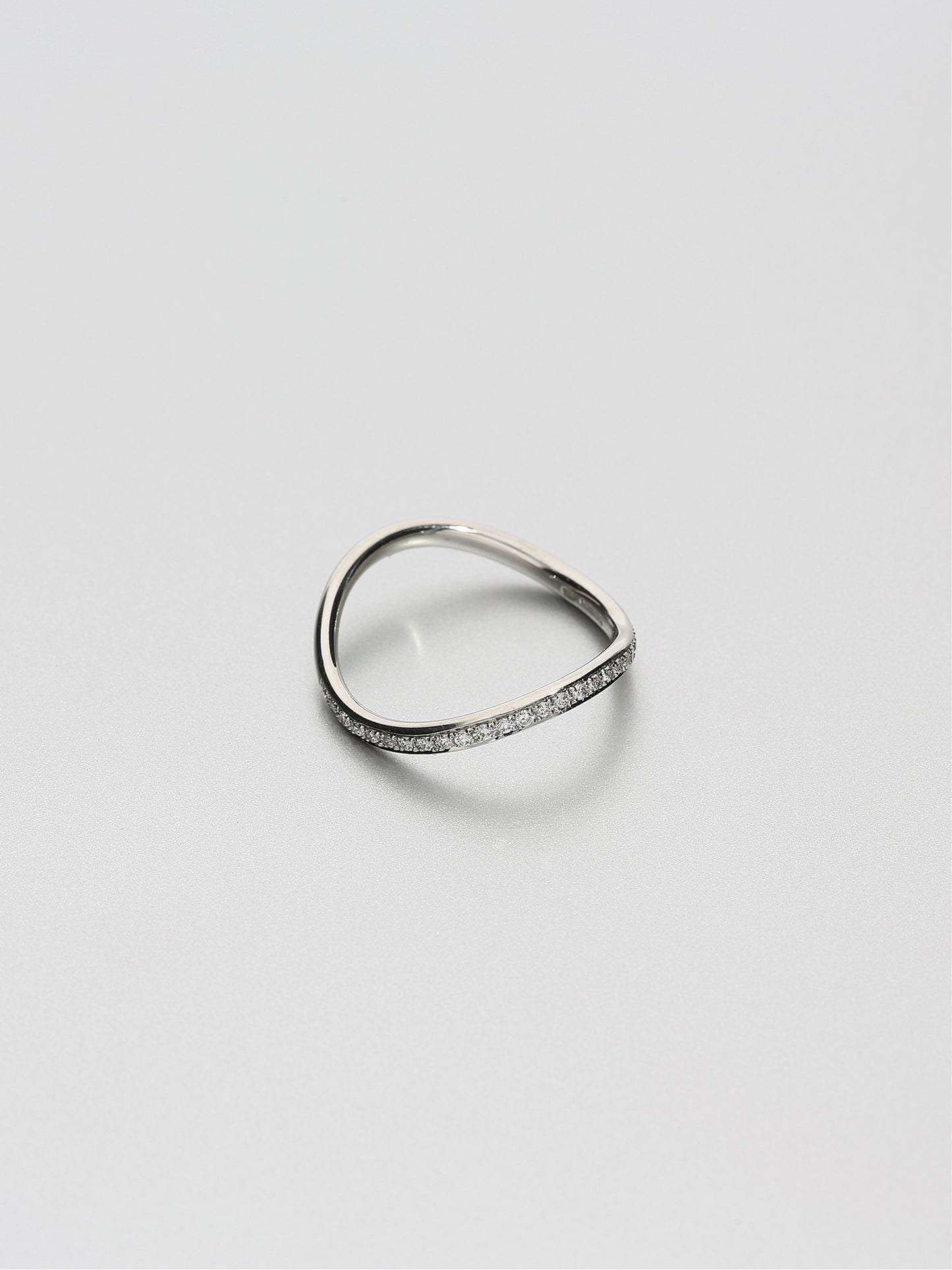 Fine Eternity wave (half set), platinum