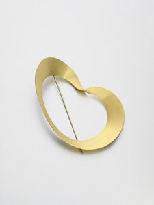 Moebius Brooch, Yellow gold