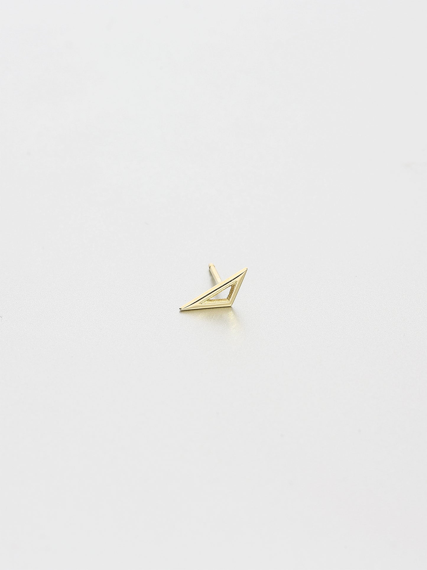 Vertex Stud Earrings, Yellow gold 2