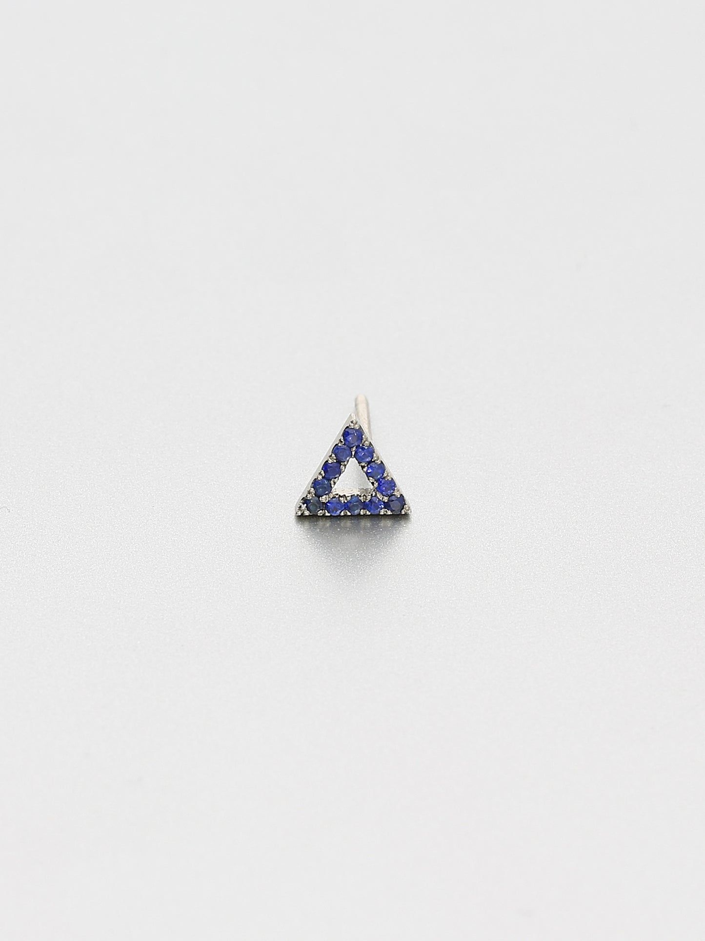 Vertex Stud Earrings, White gold 1