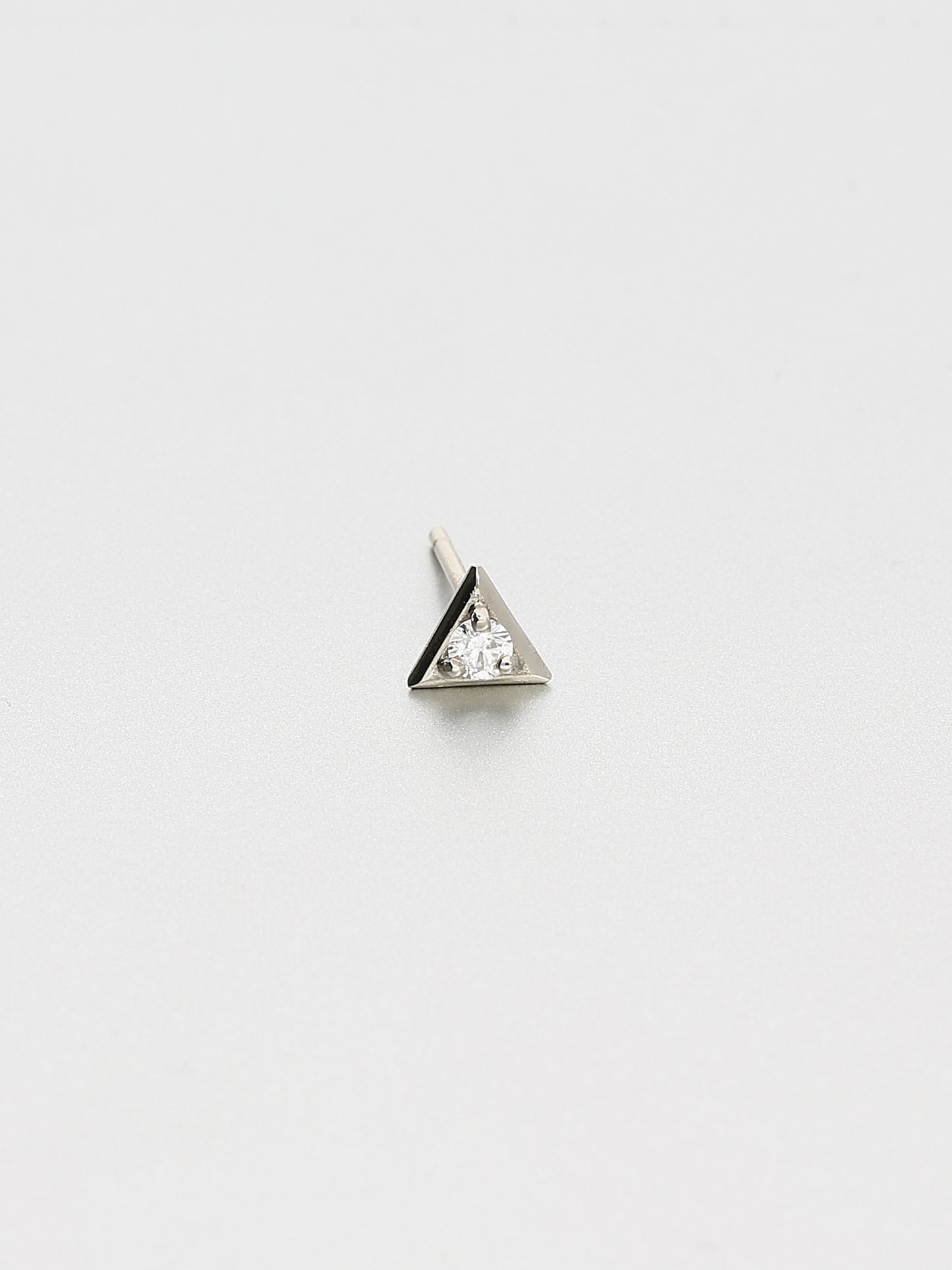 Vertex Stud Earrings, White gold 1
