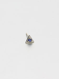 Vertex Stud Earrings, White gold 1